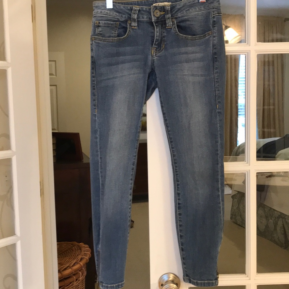 CAbi cropped jeans with ankle zipper